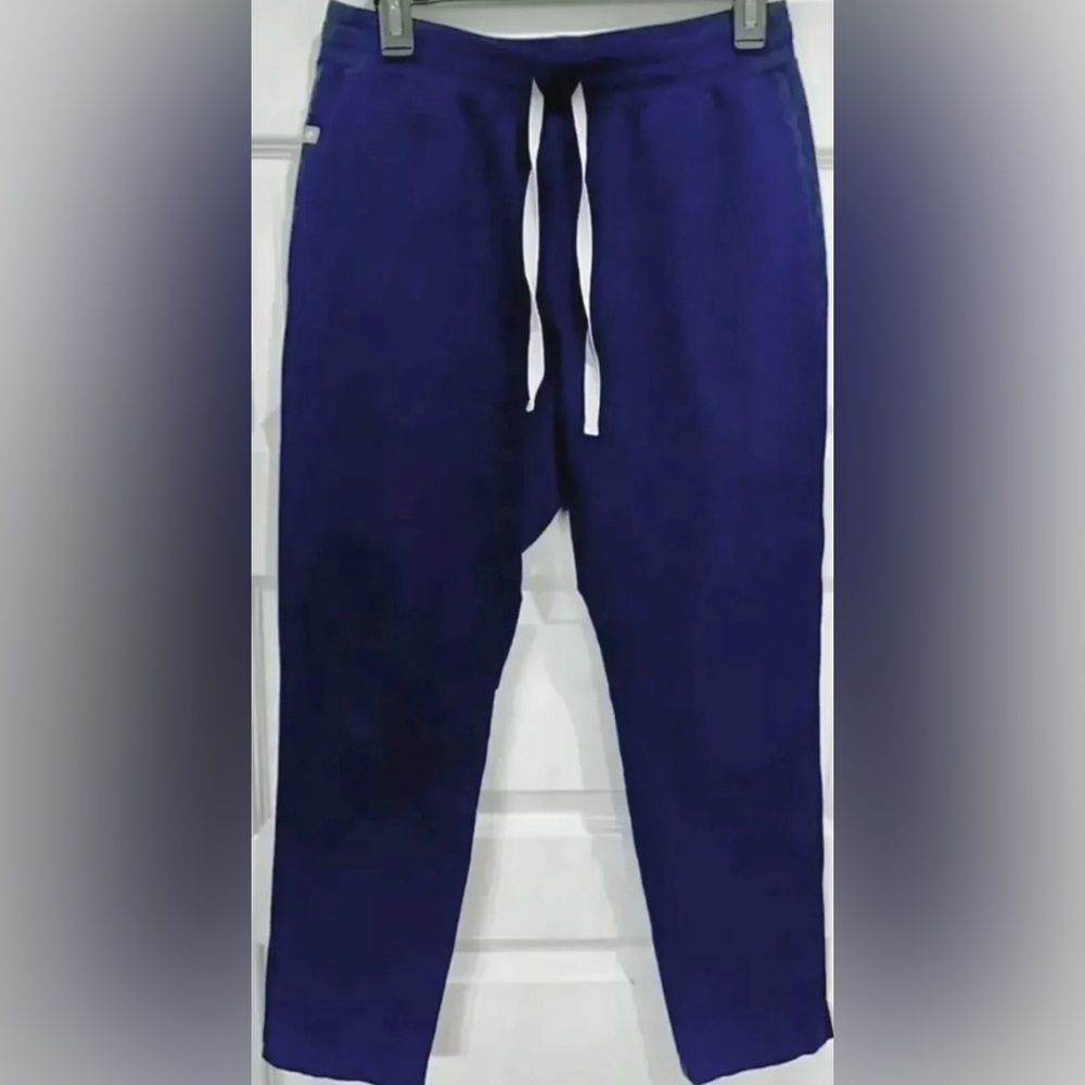 FIGS Technical Collection Women’s Size S Scrubs Pants. Blue. EUC. Ships Fast